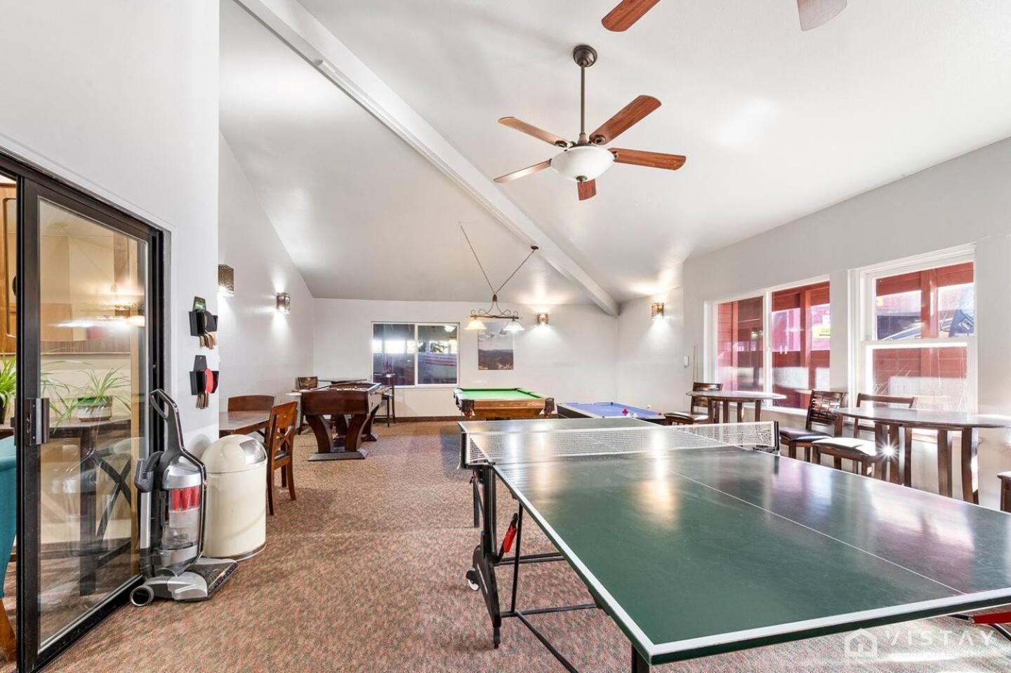 Giant Steps #43 W Hot Tub, Sauna, And Game Room! Brian Head Luaran gambar