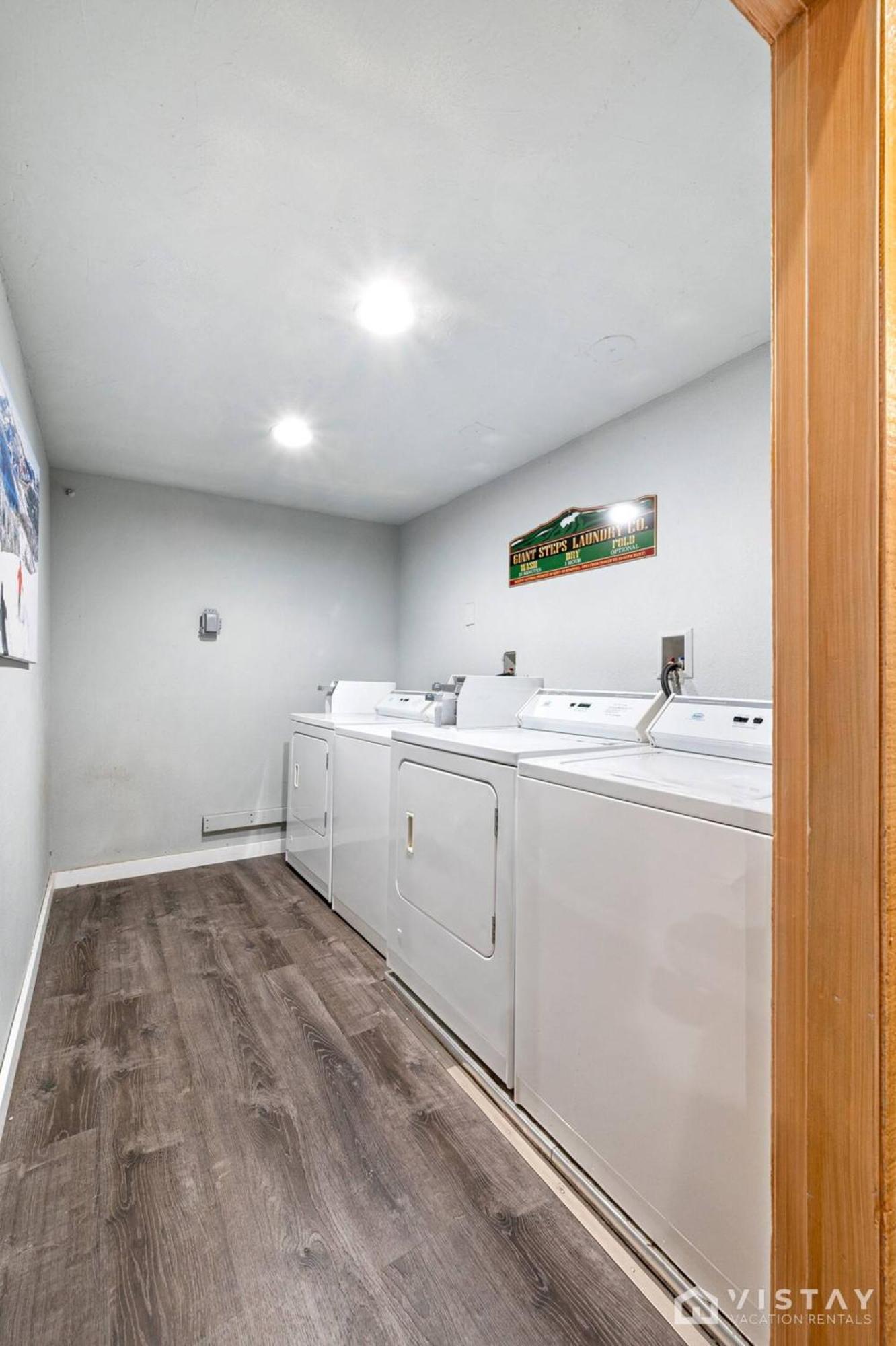 Giant Steps #43 W Hot Tub, Sauna, And Game Room! Brian Head Luaran gambar